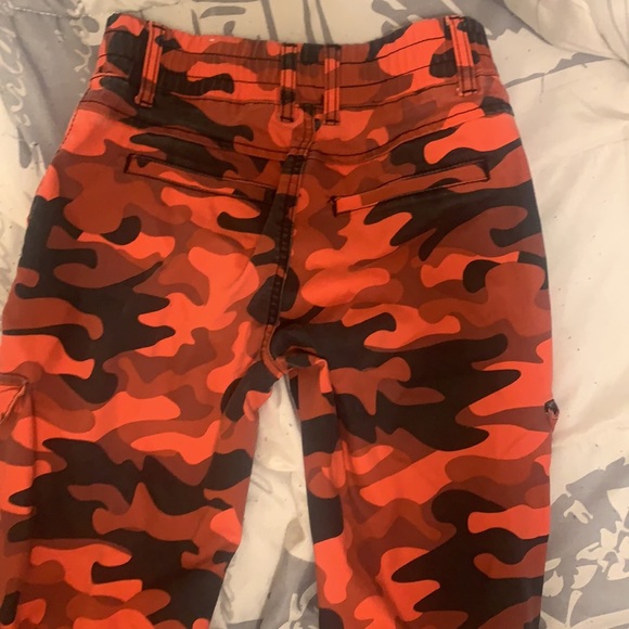Red camo jeggings. size 1  1/2 - Picture 6 of 7